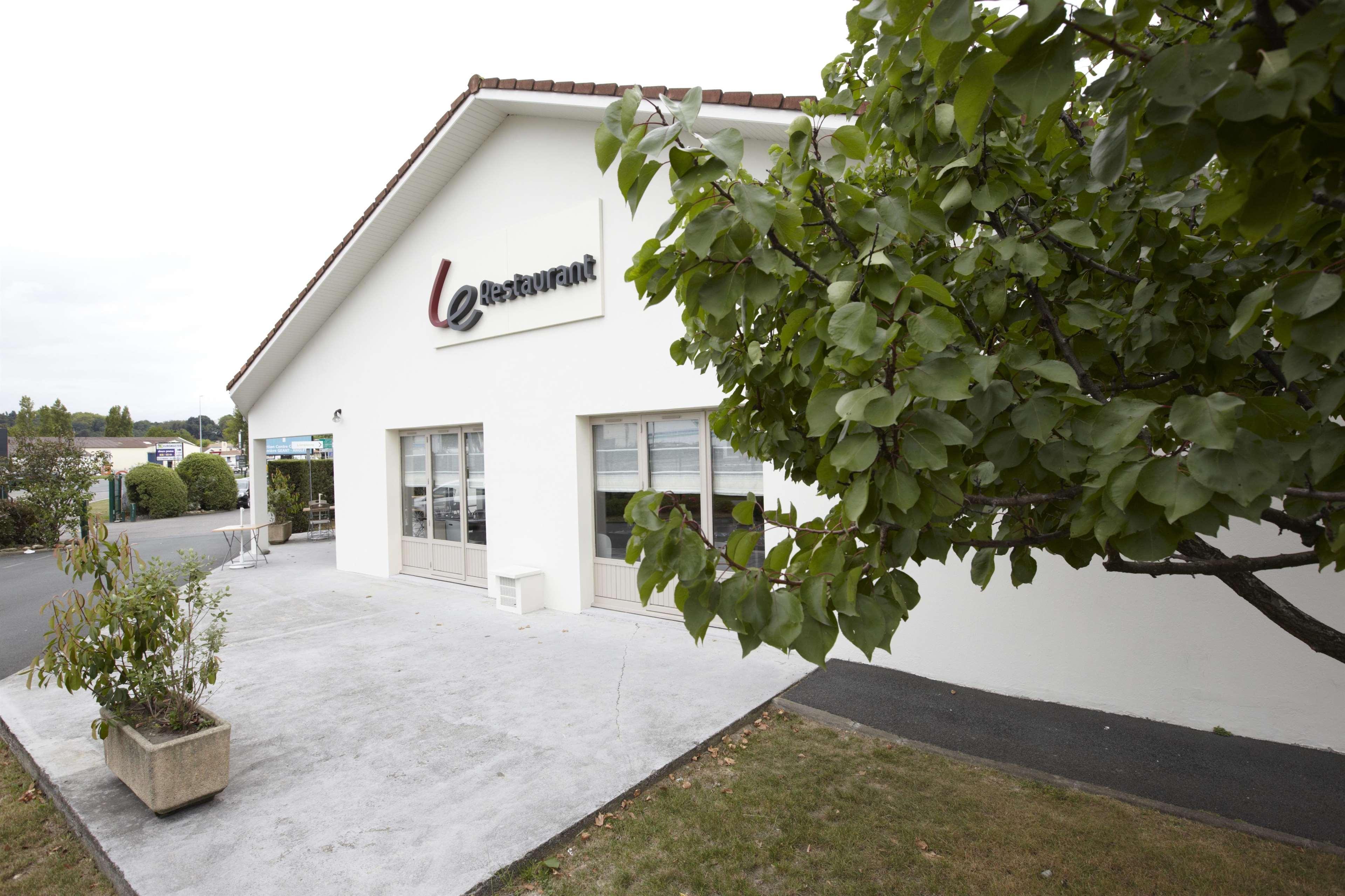 Campanile Bayonne Hotel Exterior foto